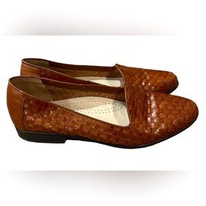 Trotters, Liz Woven Leather Slip-On Loafers - size 8, like new condition.